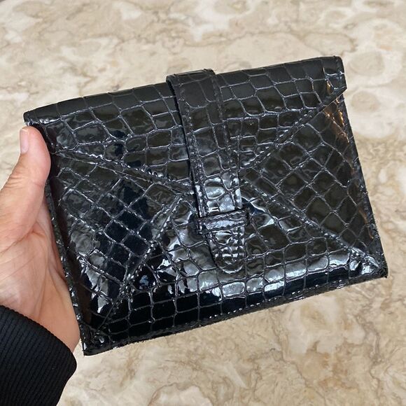 Roots Croc Embossed Leather Case - Kobo - iPad Mini/Tablet/eReader Case - Picture 3 of 7